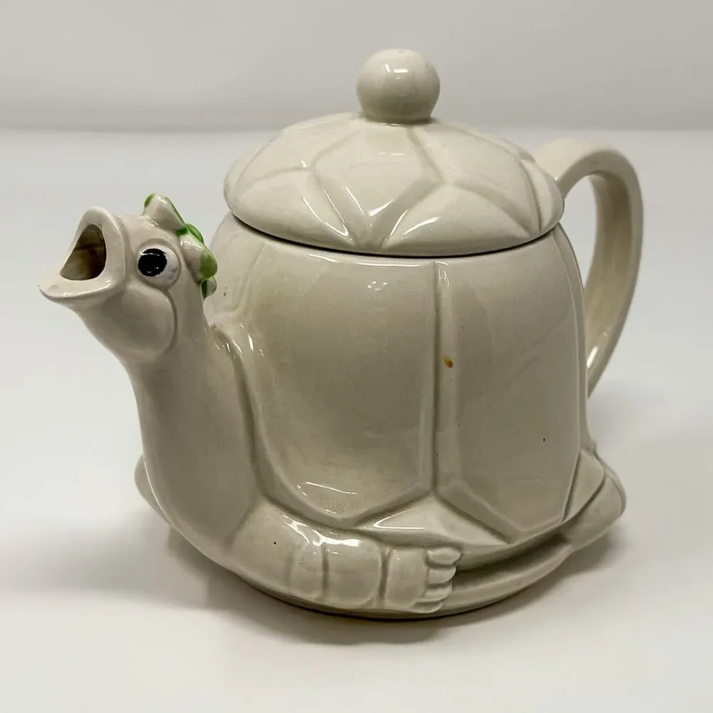 Unbranded vintage ceramic